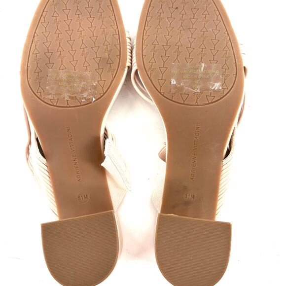 Adrienne Vittadini Annalee Heels 11 White Cream NWOT Leather Mules Sandals - Picture 8 of 8